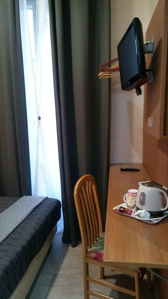 Domus Veneto Rome Bed & Breakfast